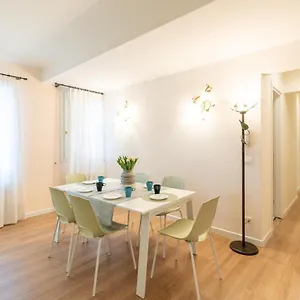 https://ricco-di-comfort-grande-luminoso-e-comodo.hotelslidodijesolo.com